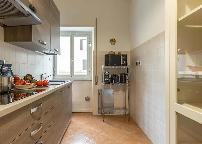 Casabaleno - Elegant Close To The Colosseum Rome